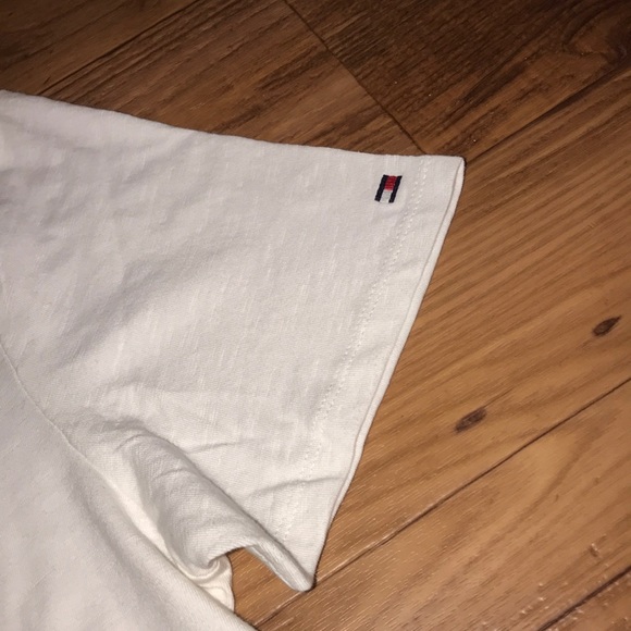NWT TOMMY HILFIGER T-SHIRT - Picture 5 of 5